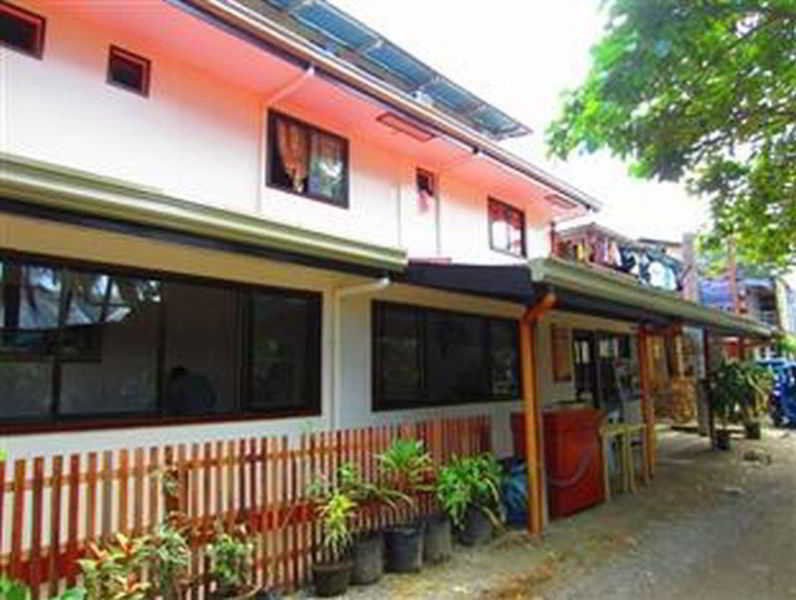 Wendy'S Apartelle Hotel Manoc-Manoc Exterior photo